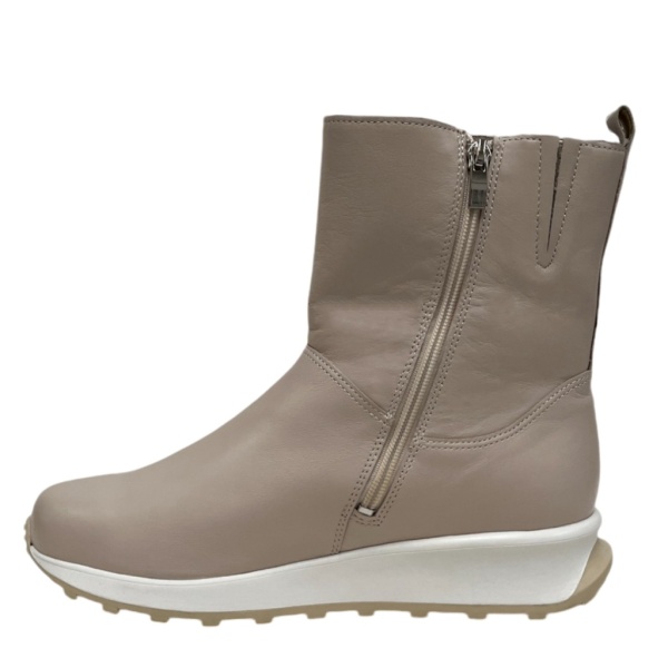 Ионесси [104527]